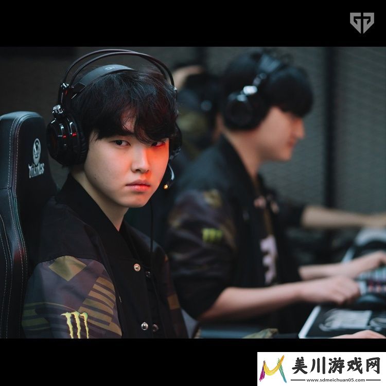 gen.g官博晒照