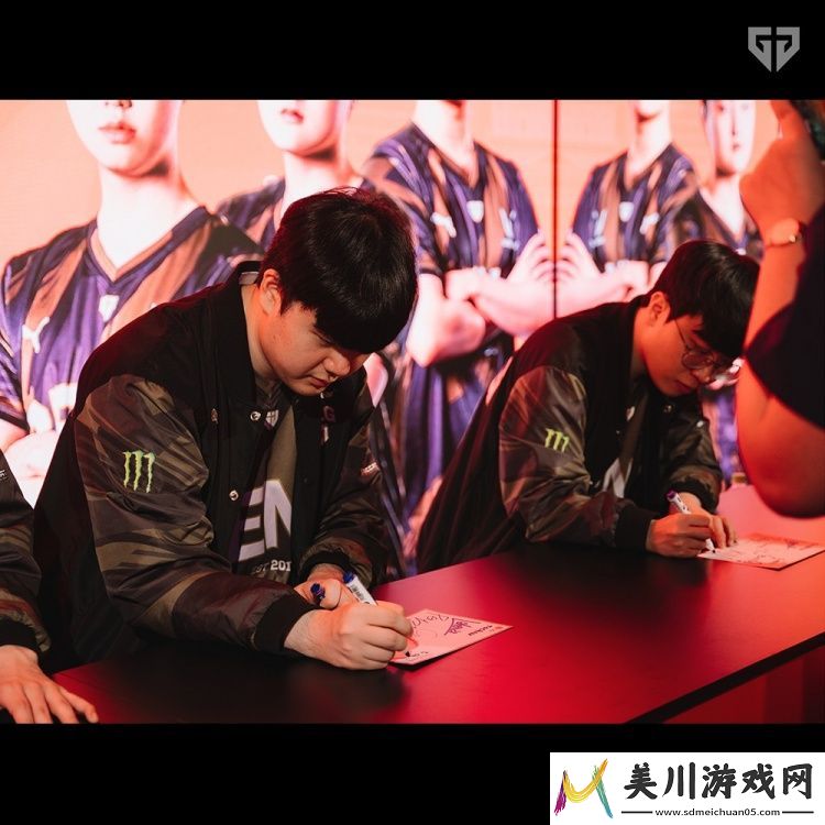 gen.g官博晒照